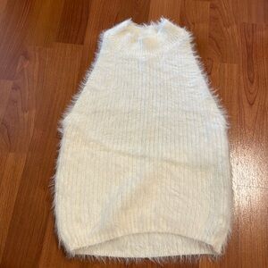 NWOT Zara Faux Fur Halter Top